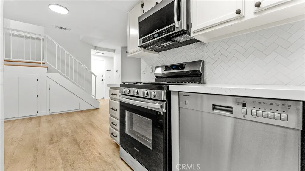 181 W La Verne 5, Pomona, California 91767 home-pic-10